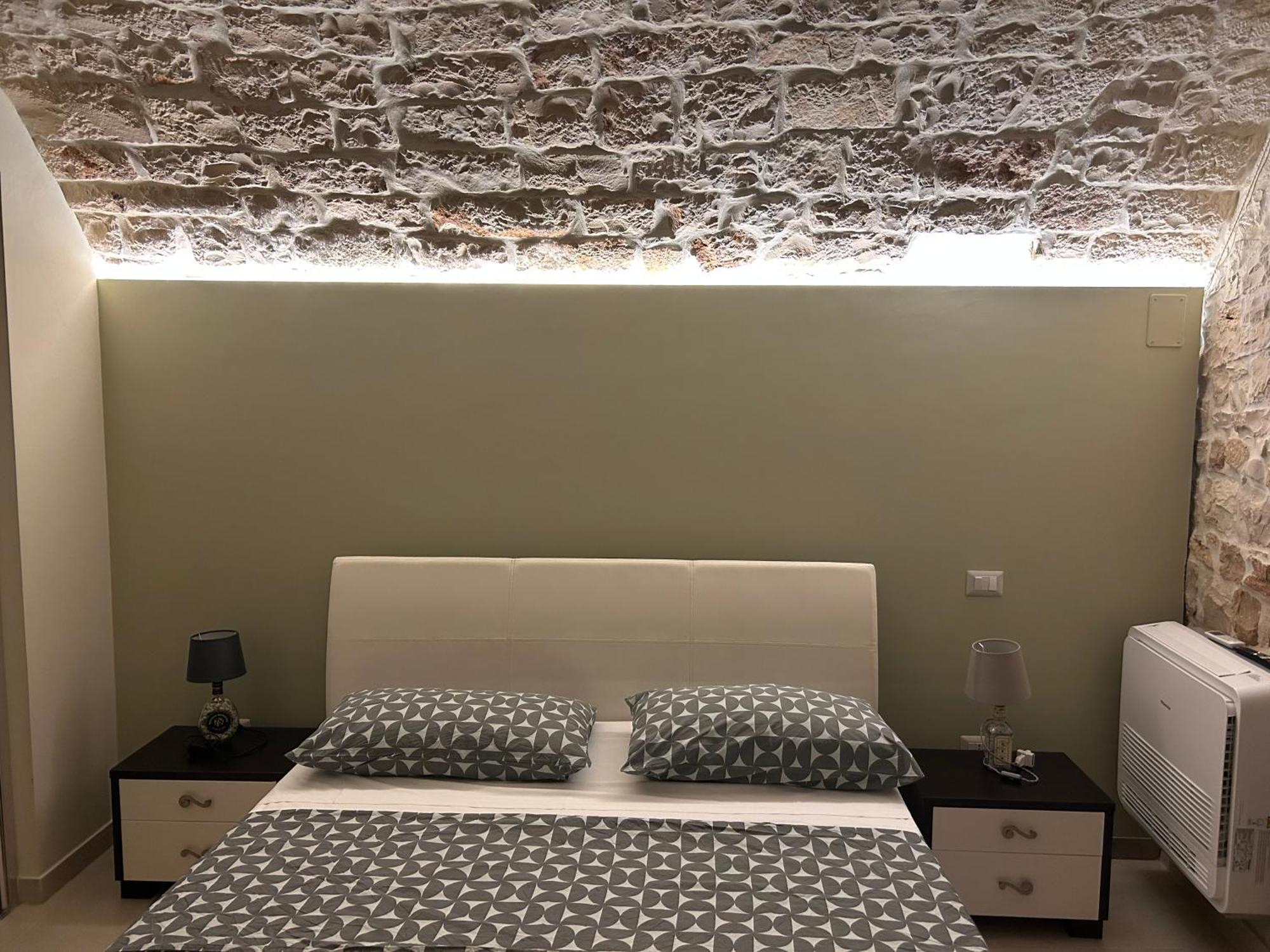Albergo Diffuso Dimora Rossi Turi Exterior foto